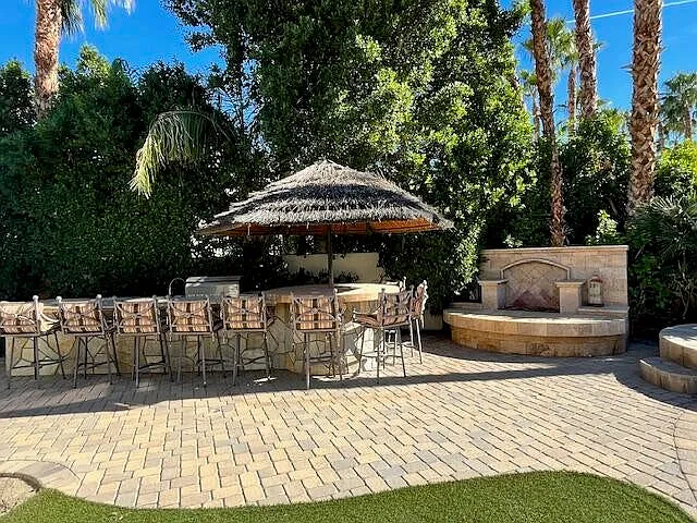 4 bed, 3.5 bath, 4370 sqft, $16,000 — Photo 4
