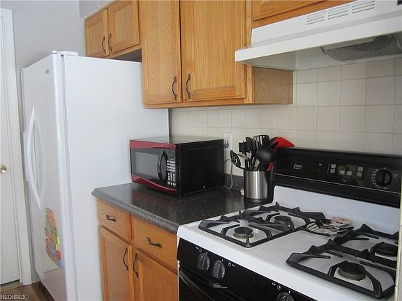 4th image of 278 Finchfield Cir