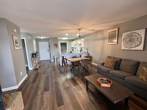 3rd image of 3338 Wisteria Dr