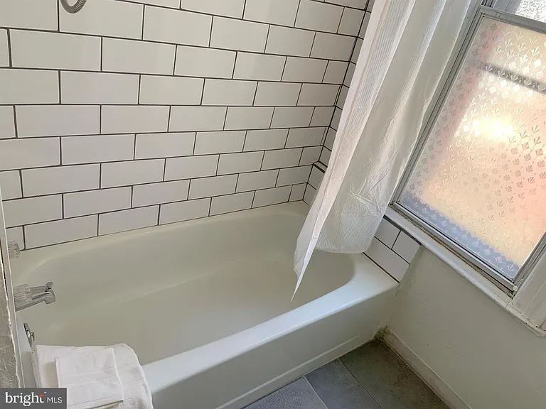 4913 Warrington Ave #2 — Photo 7
