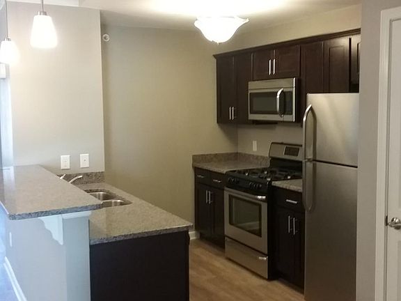 2nd image of 3750 Heatherwood Dr APT I4