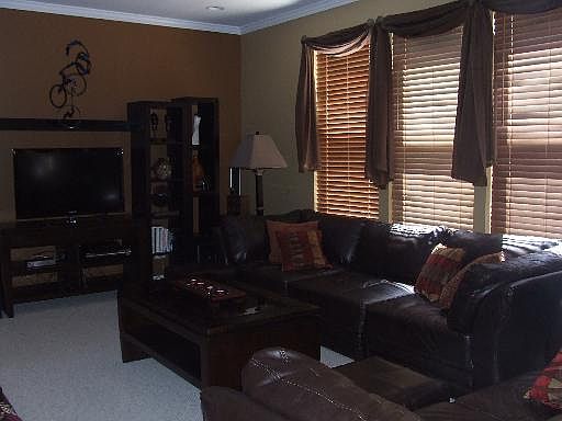 5th image of 11826 Presley Cir