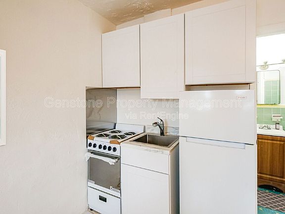 2nd image of 403 N 19th Ave #B
