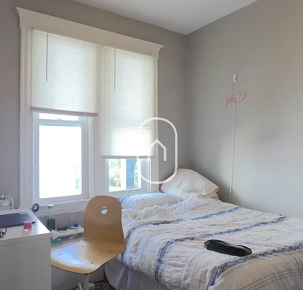 716 Parker St #1 — Photo 8
