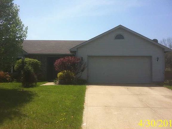 2nd image of 214 Park Place Ct