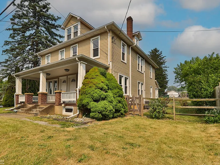 260 Nazareth Pike — Photo 4
