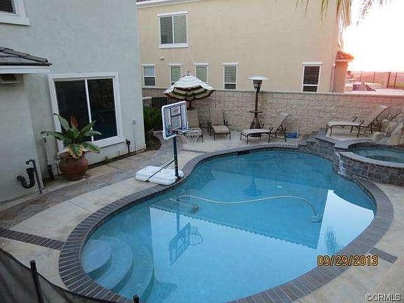 3rd image of 23569 Canyon Vista Ct