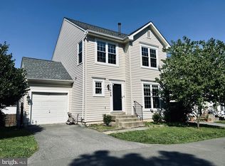 11209 Potomac Oaks Dr, Rockville, MD 20850