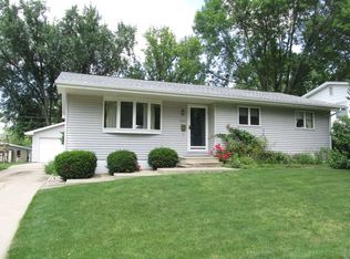 3224 Franbrook Ter NW, Cedar Rapids, IA 52405
