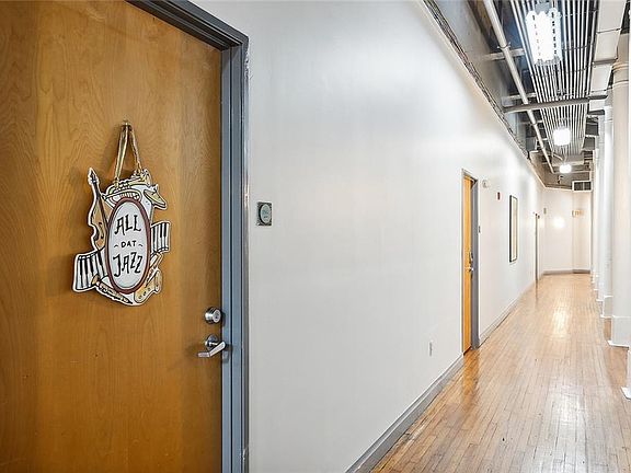 2nd image of 920 Poeyfarre St APT 256