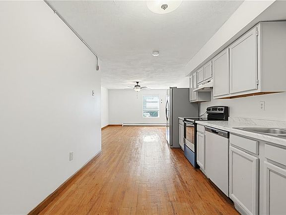 5th image of 420 Woodward Rd APT 38