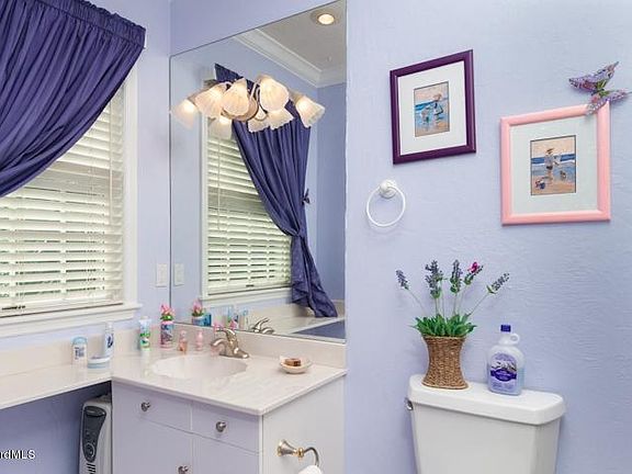 4th image of 178 Maltese Ln