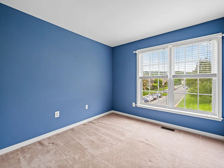 48 Winterberry Ct — Photo 28