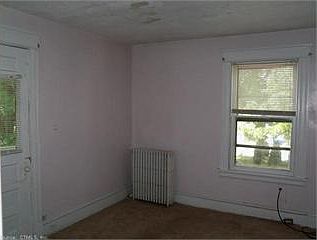 4th image of 53 Englewood Ave