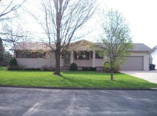 517 Parsons St, Spring Valley, MN 55975