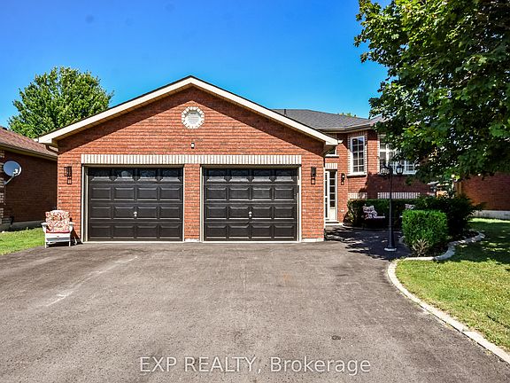 2nd image of 7 Hunter Ct