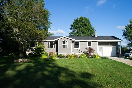 9145 Guilford Rd Photo 1