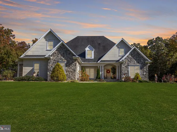 17 Hidden Hills Dr, Seaford, DE 19973