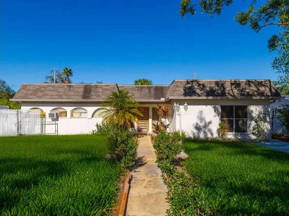 104 Druid Hills Rd, Temple Terrace, FL 33617