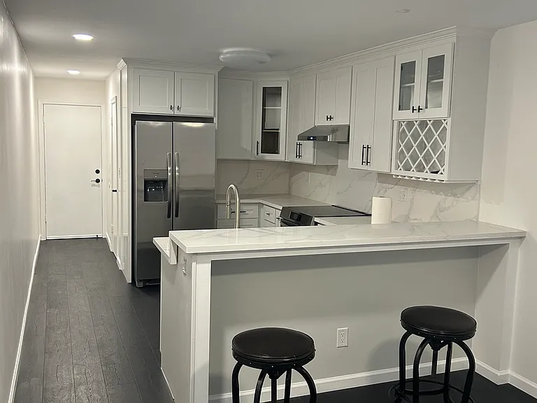 151 Orizaba Ave #B — Photo 9