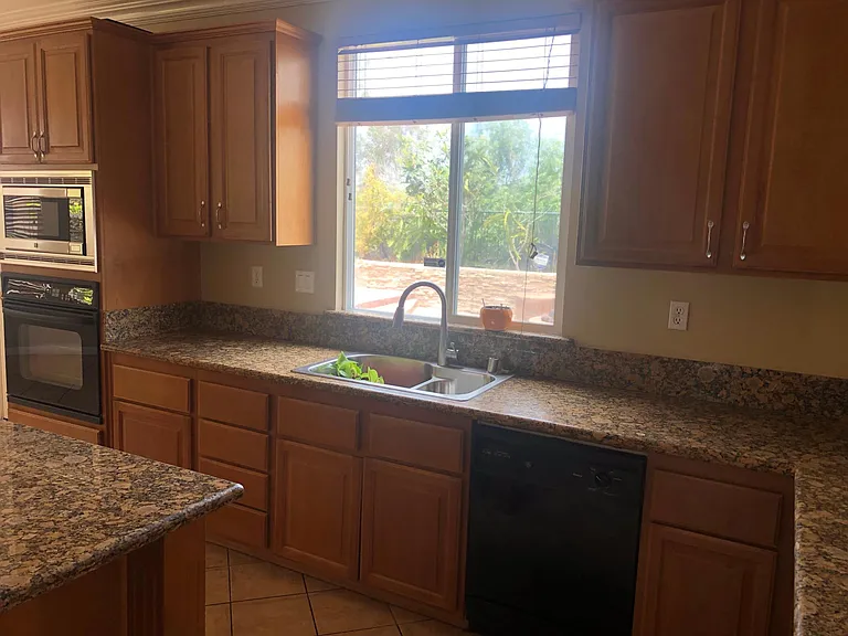 1187 Misty Creek Ct — Photo 25