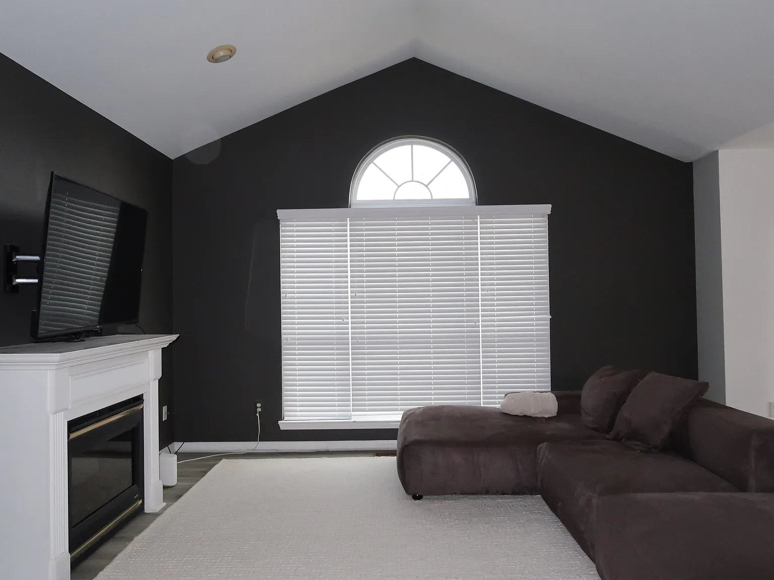 2 bed, 1375 sqft, $1,800 — Photo 4
