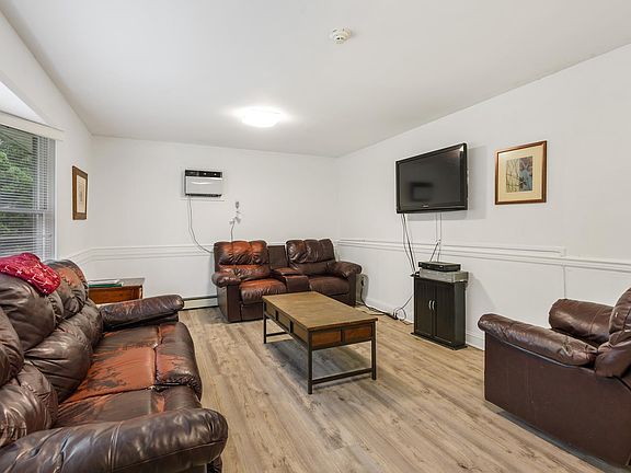 2nd image of 5 Terrace Dr