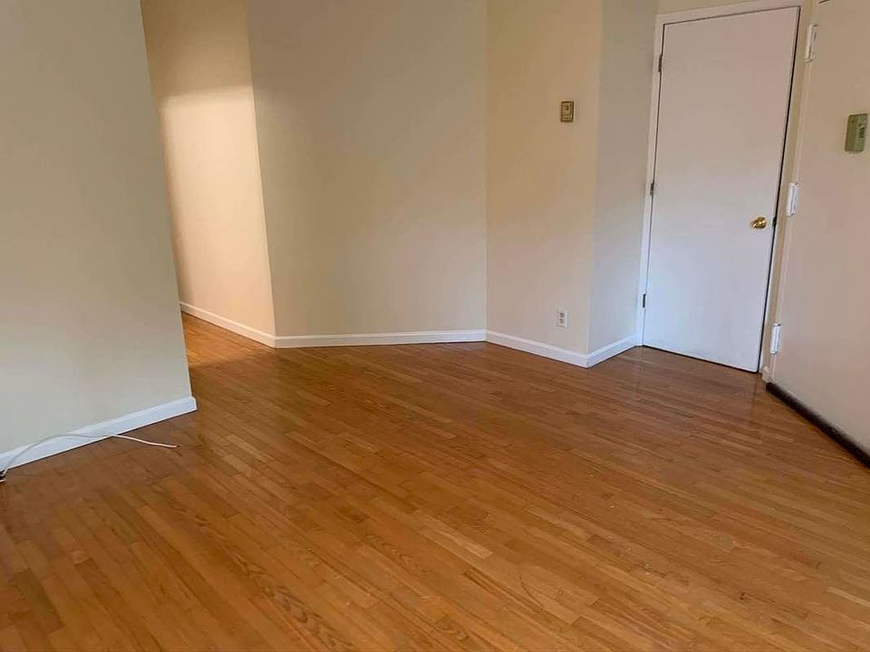 1st image of 45 W 118th St #212B