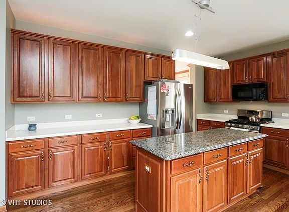 4th image of 1876 N Trevino Ter
