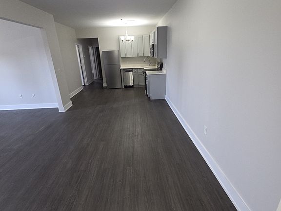 3rd image of 201 Tonnelle Ave #C2