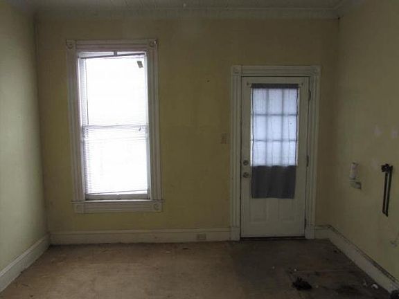 3rd image of 432 Alder St #L-18
