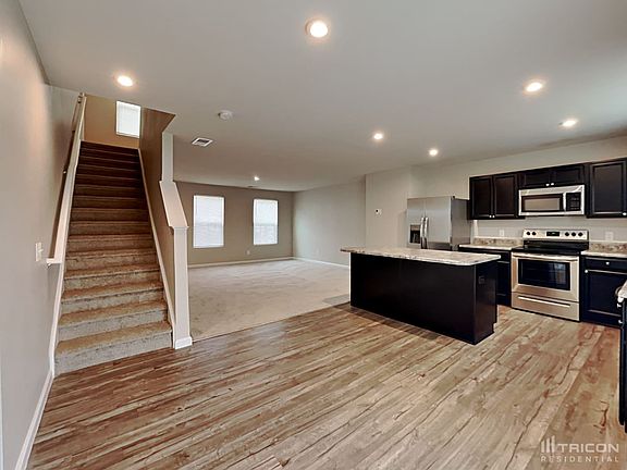 5th image of 120 Portchester Ln