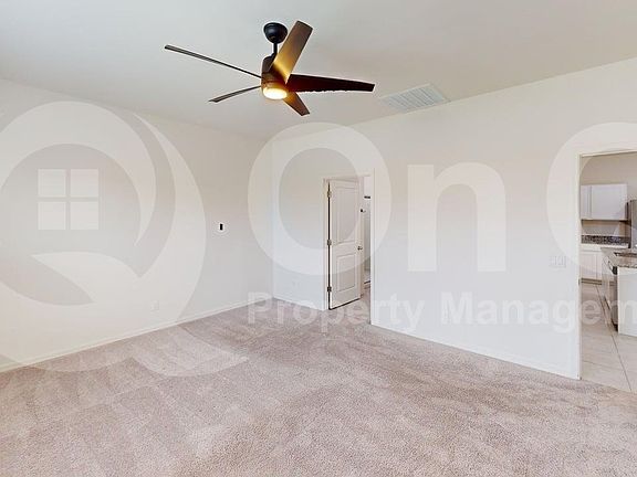 4th image of 5922 E Athena Rd