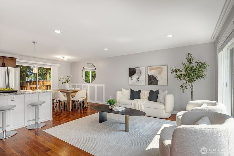 3rd image of 12704 NE 142nd Court