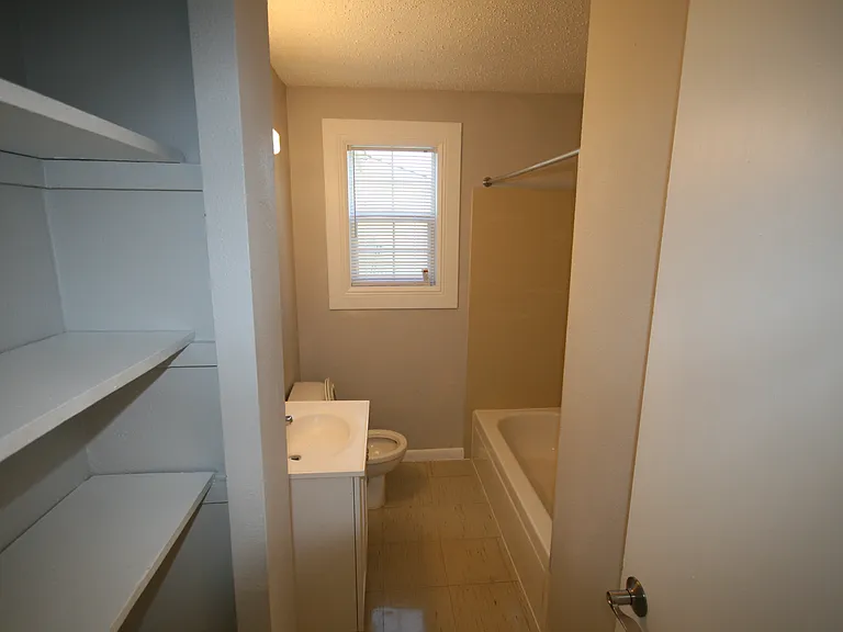 2705 Rose Dr — Photo 13