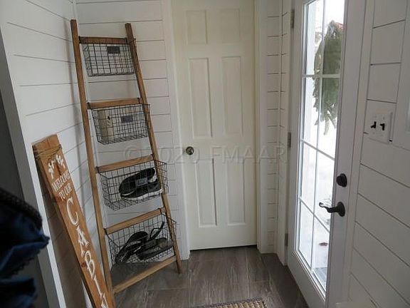 4th image of 1478 W Lake Dr