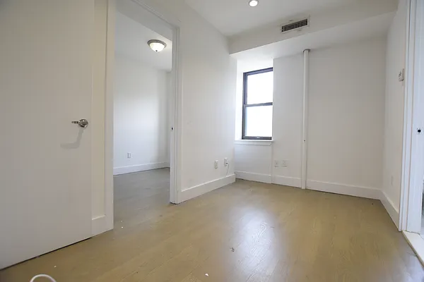 Rented by REAL New York | media 4