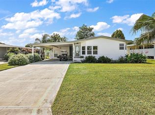 3113 Manatee Rd, Tavares, FL 32778