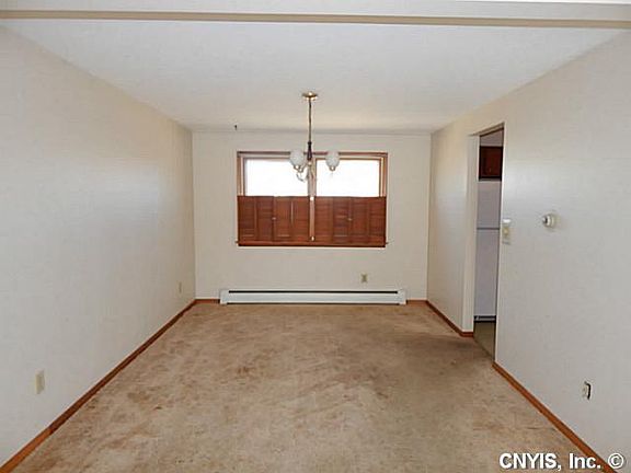 5th image of 4145 Pine Hollow Dr