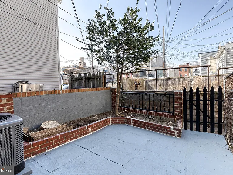 1608 S Hanover St — Photo 18
