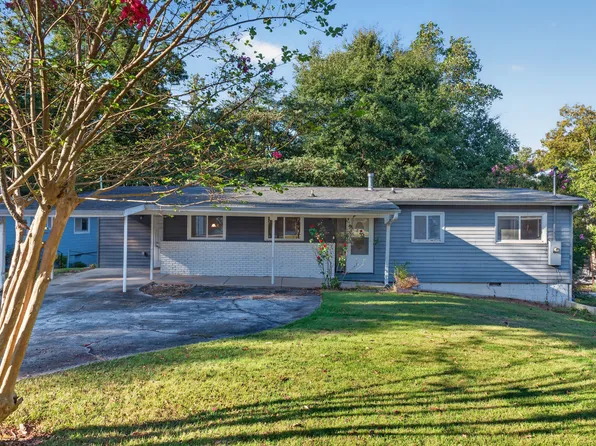 3109 Raymond Dr, Doraville, GA 30340