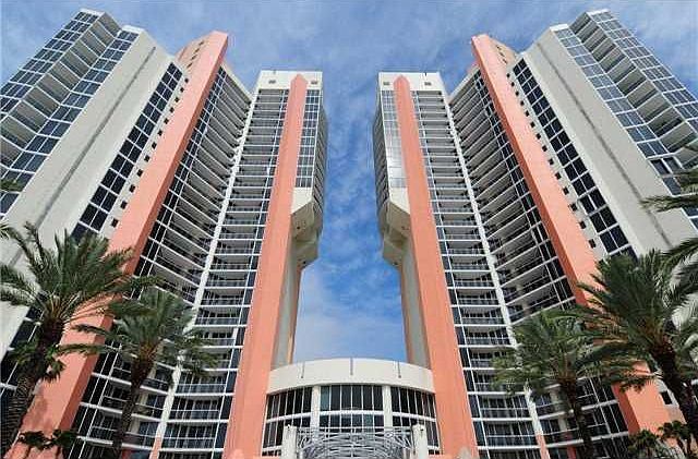 Another showcase property from Zilbert International Realty - Zilbert Realty Group, Miami Beach