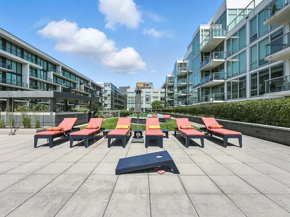 1000 Avenue At Port Imperial image 16 of 38