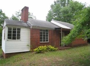 4 Ridgeway Dr, Greenville, SC 29605