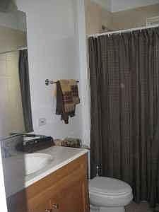 4th image of 3710 N Troy St #1S