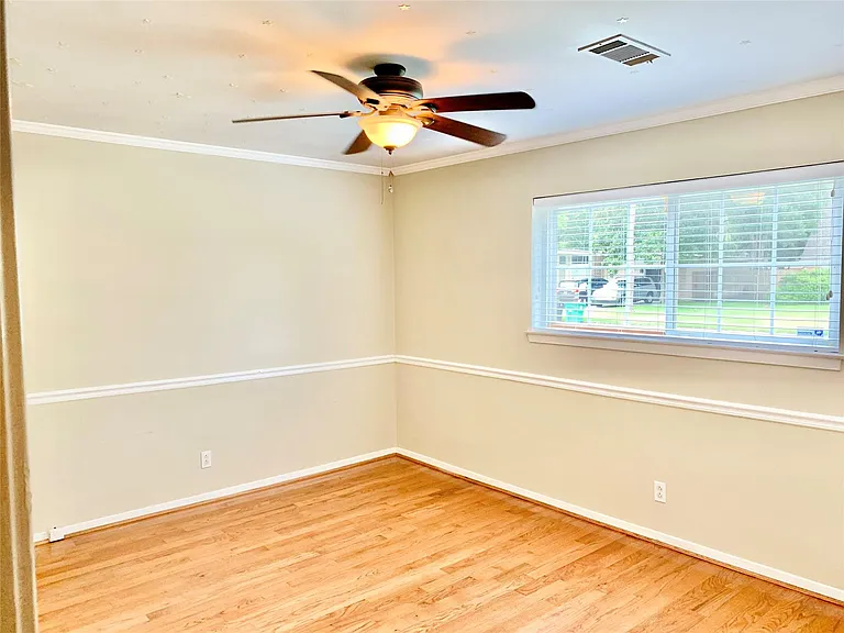 9634 Fairdale Ln — Photo 15
