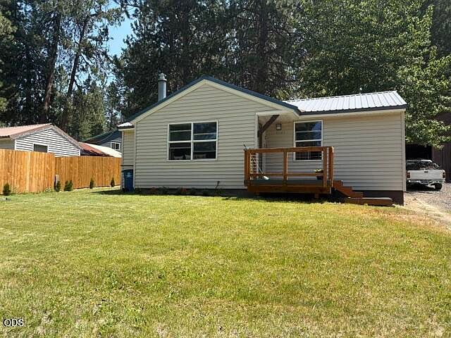 1st image of 138647 Rhododendron St