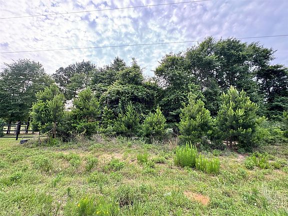4th image of 476 County Road 3773