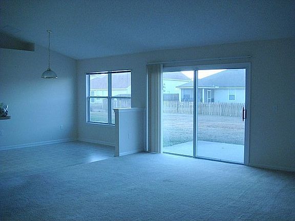 3rd image of 10006 Rosewood Glen Ln