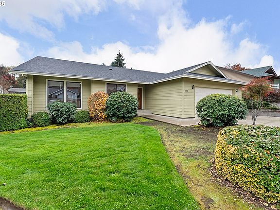 3rd image of 2245 NW Cabrillo Ct